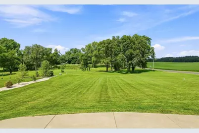 W4604  Pebble Dr, Lafayette, WI 53121 - Photo 38