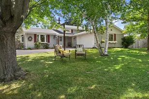 1129 Bluebird Ln, Racine, WI 53182 - Photo 36
