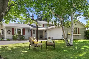 1129 Bluebird Ln, Racine, WI 53182 - Photo 1
