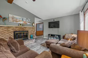 N9301 White Birch Ln, Neshkoro, WI 54960 - Photo 6