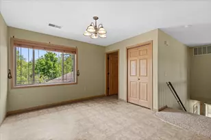961 Spring Ct, Newburg, WI 53095 - Photo 6