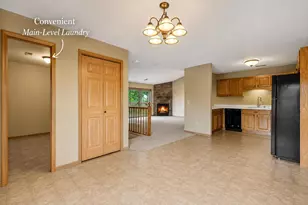 961 Spring Ct, Newburg, WI 53095 - Photo 8