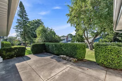 12945 W Brentwood Dr, New Berlin, WI 53151 - Photo 34