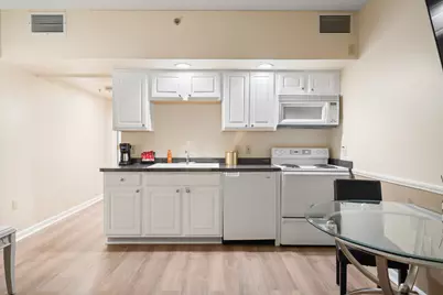 335  Wrigley Dr #412, Lake Geneva, WI 53147 - Photo 4