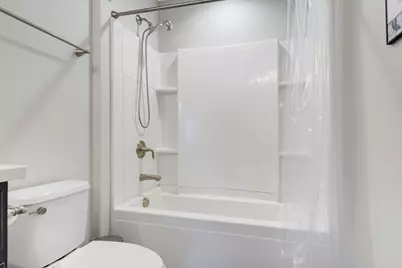 2851  Crosswinds Dr, Racine, WI 53403 - Photo 24