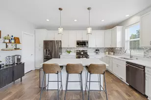2851 Crosswinds Dr, Racine, WI 53403 - Photo 6