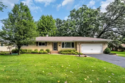 216 E Elm St, Silver Lake, WI 53170 - Photo 2