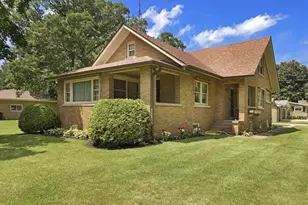 226 S 2nd St, Silver Lake, WI 53170 - Photo 1
