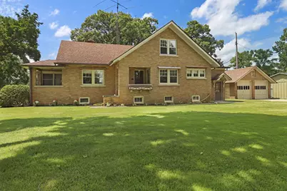 226 S 2nd St, Silver Lake, WI 53170 - Photo 2