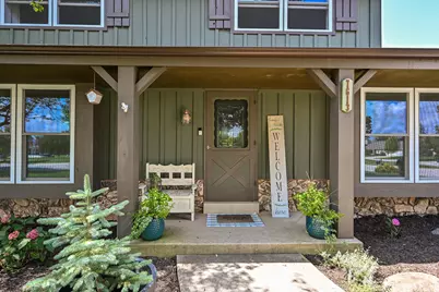 7613 S 83rd St, Franklin, WI 53132 - Photo 4