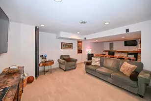 7613 S 83rd St, Franklin, WI 53132 - Photo 30