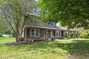7613 S 83rd St, Franklin, WI 53132 - Photo 2