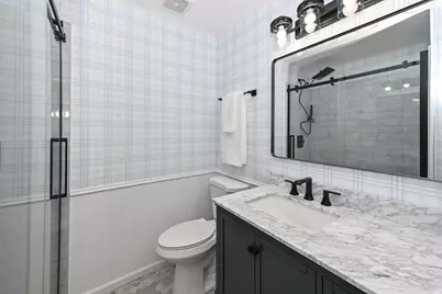 7613 S 83rd St, Franklin, WI 53132 - Photo 10