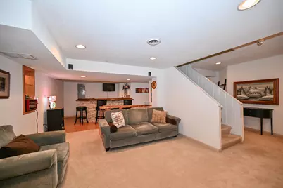 7613 S 83rd St, Franklin, WI 53132 - Photo 26