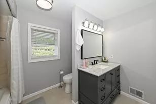 7613 S 83rd St, Franklin, WI 53132 - Photo 24