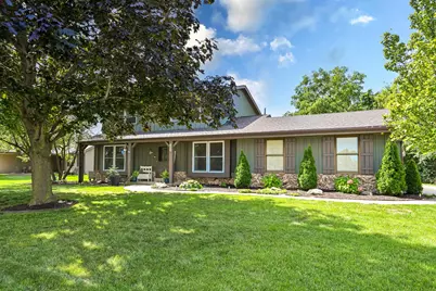 7613 S 83rd St, Franklin, WI 53132 - Photo 32