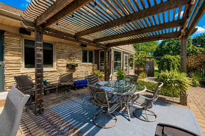 111 W Daphne Rd, Glendale, WI 53217 - Photo 36