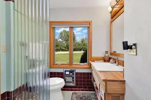 111 W Daphne Rd, Glendale, WI 53217 - Photo 22