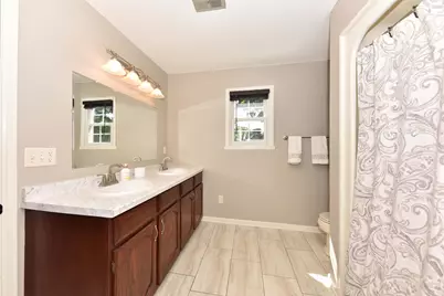 W257N5671  North Hill Dr, Lisbon, WI 53089 - Photo 22