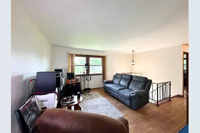 137  Marino Ave, Delavan, WI 53115 - Photo 10
