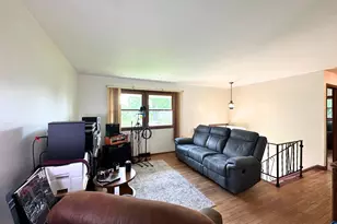 137 Marino Ave, Delavan, WI 53115 - Photo 10