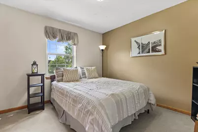 1823  Deer Path -, Waukesha, WI 53189 - Photo 18