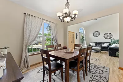 1823  Deer Path -, Waukesha, WI 53189 - Photo 28