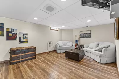 1823  Deer Path -, Waukesha, WI 53189 - Photo 42