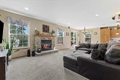 1823  Deer Path -, Waukesha, WI 53189 - Photo 8