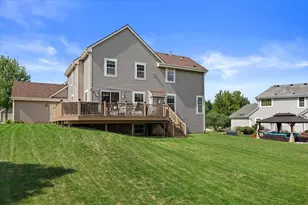 1823 Deer Path, Waukesha, WI 53189 - Photo 48