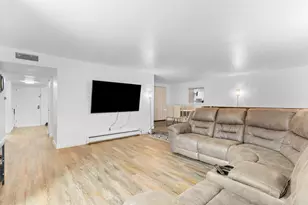 5200 S Tuckaway Blvd, Greenfield, WI 53221 - Photo 2