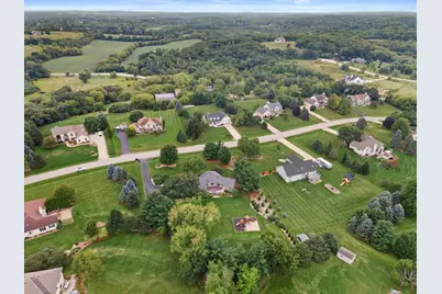 S29W30880  Wild Berry Ln, Genesee, WI 53188 - Photo 58