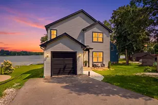 10311 195th Ave, Bristol, WI 53104 - Photo 1