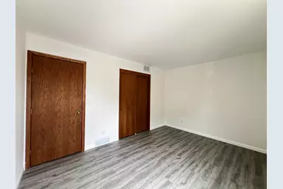 N114W16680  Crown Dr #6, Germantown, WI 53022 - Photo 12