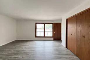 N114W16680 Crown Dr, Germantown, WI 53022 - Photo 18