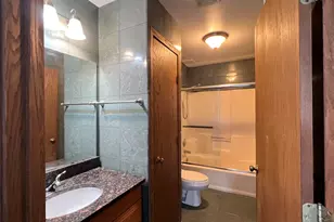 N114W16680 Crown Dr, Germantown, WI 53022 - Photo 4