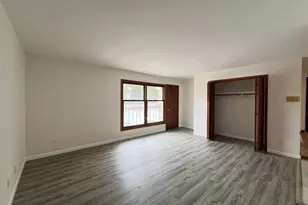 N114W16680 Crown Dr, Germantown, WI 53022 - Photo 14