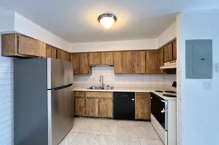 N114W16680 Crown Dr, Germantown, WI 53022 - Photo 20
