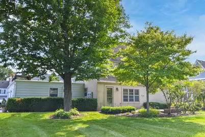 2220  Stonecroft Dr, Grafton, WI 53024 - Photo 34