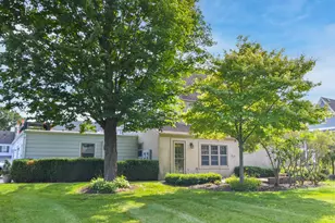 2220 Stonecroft Dr, Grafton, WI 53024 - Photo 34