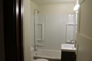 4319 S Quincy Ave, Milwaukee, WI 53207 - Photo 32