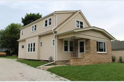 4319 S Quincy Ave, Milwaukee, WI 53207 - Photo 2