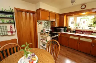 2141 S Livingston Terrace, West Allis, WI 53219 - Photo 28