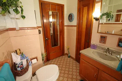 2141 S Livingston Ter, West Allis, WI 53219 - Photo 38