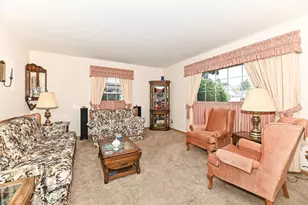 809 Mackinac Ave, South Milwaukee, WI 53172 - Photo 4