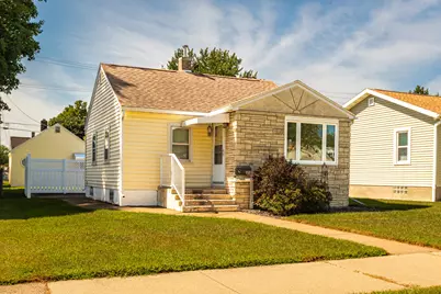 1814  19th St, La Crosse, WI 54601 - Photo 2