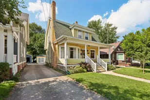 457 Herman St, Burlington, WI 53105 - Photo 2