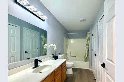 1124  Morraine View Dr #202, Madison, WI 53719 - Photo 10