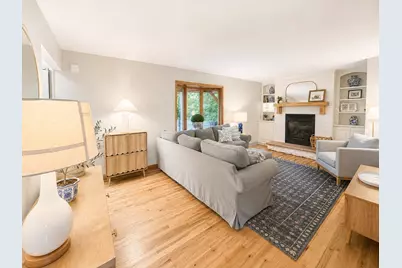 W65N711  St John Ave, Cedarburg, WI 53012 - Photo 4