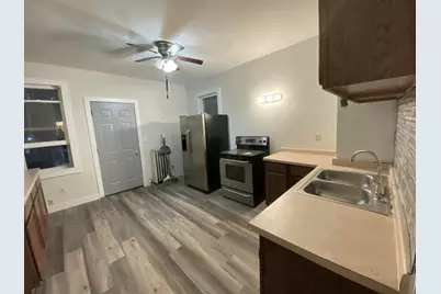 1009 S 35th St, Milwaukee, WI 53215 - Photo 6